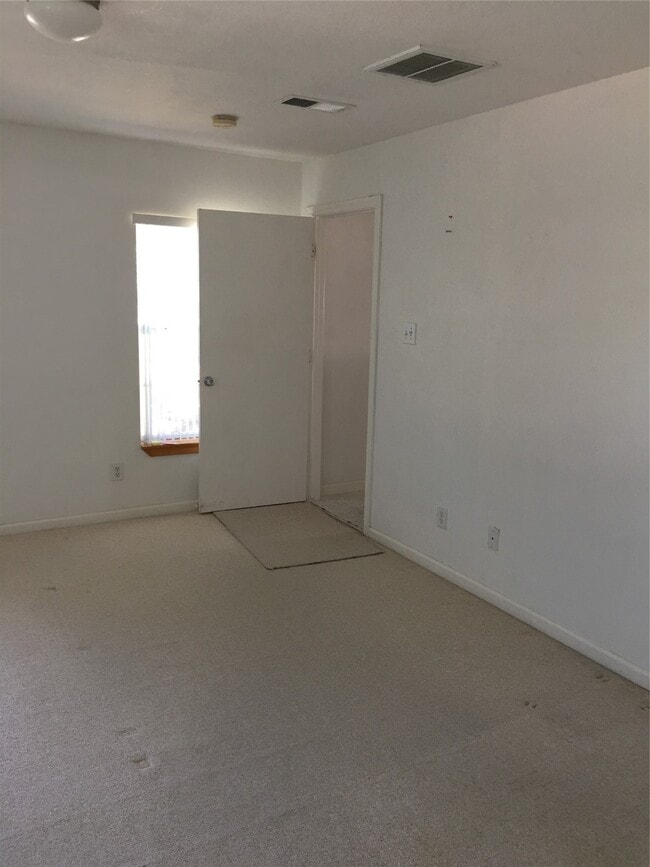 Photo - 10802 Heatherford Dr