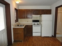 Building Photo - 1401 Harlyn Ave