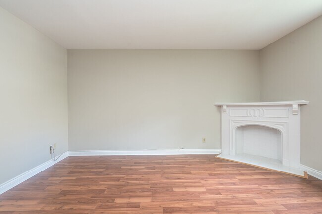 Photo - 81 Isabella Street Unit 205