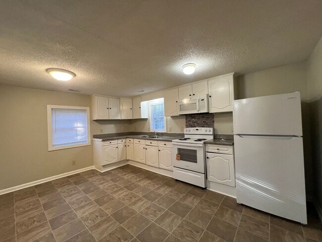 Photo - AVAILABLE TO SHOW!