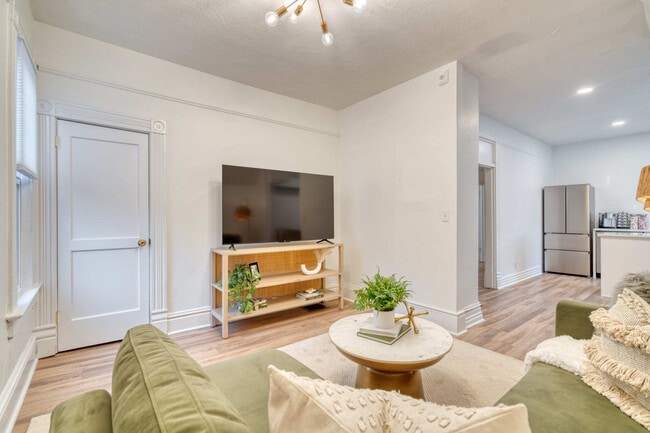 1025 SE 12th Ave Unit SI ID1611792P