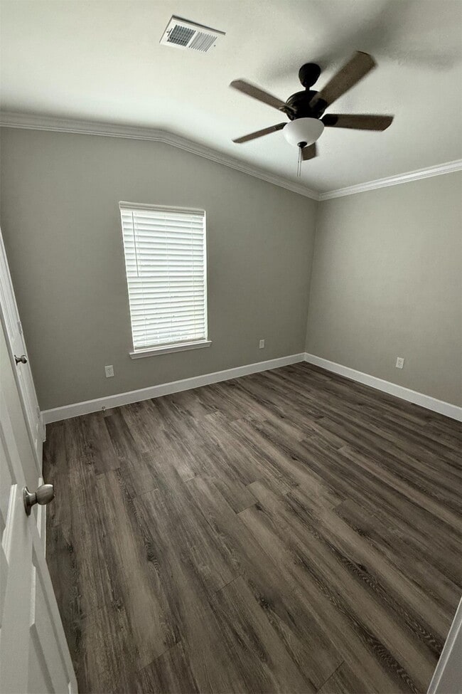 Photo - 3114 Shady Creek Ln