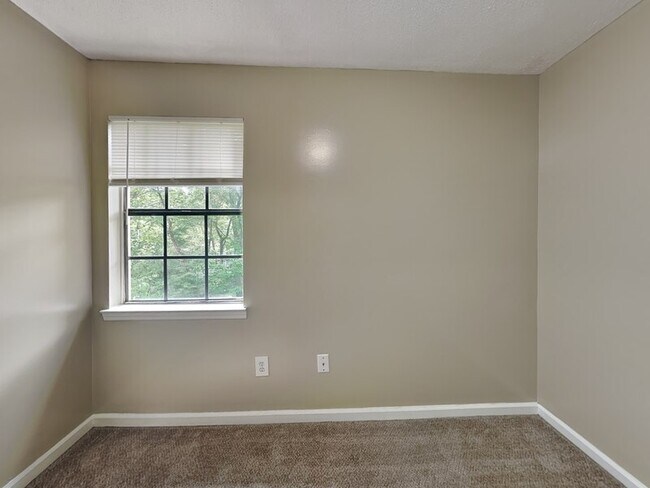 Photo - 1711 6th Pl Cir NW