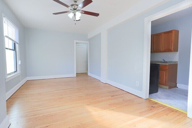 Photo - 4608 N Beacon St Unit 1C