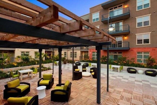 Photo - 301 E Cevallos St Unit c7