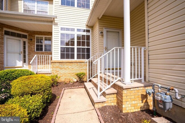 Building Photo - 76 Tennyson Rd Rental