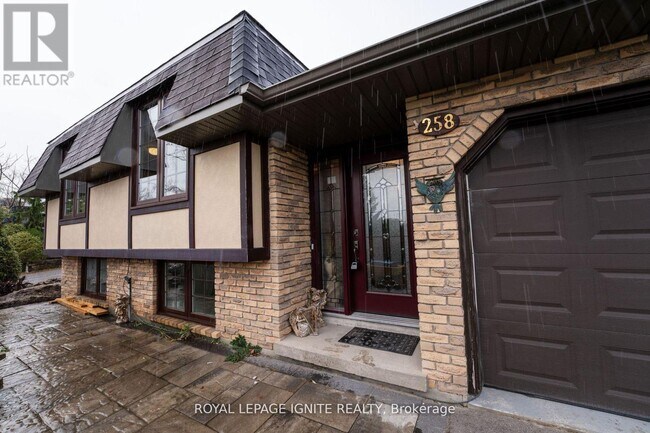 Photo - 258 Union Ave