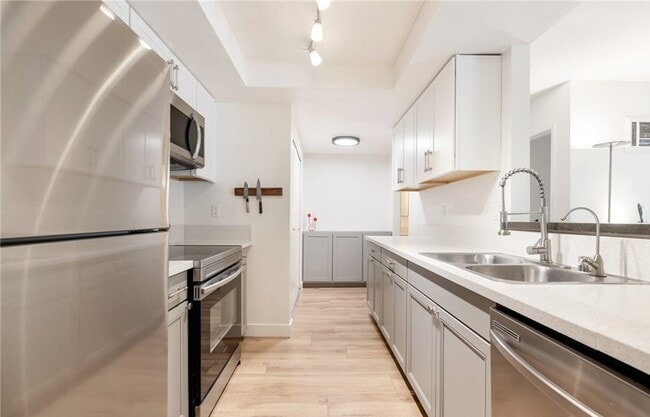 Photo - 110 N 2nd Ave Unit 313