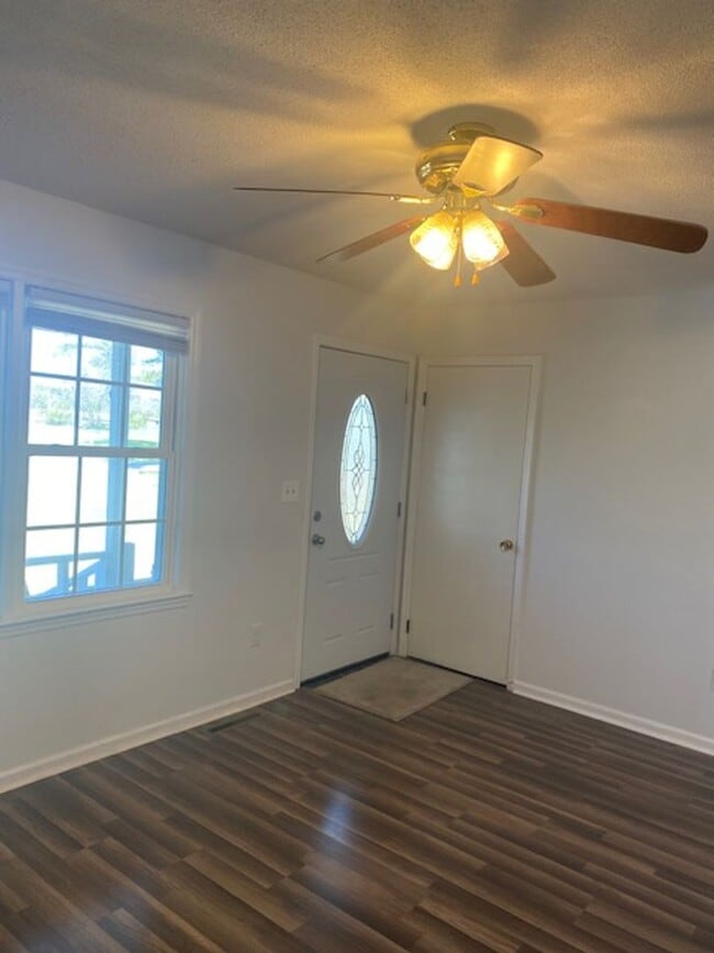 Photo - 3 bed 2 bath Brick Ranch