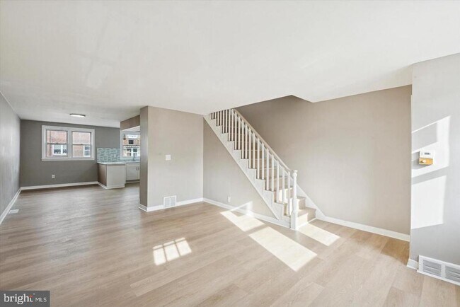 Photo - 6340 Cardiff St