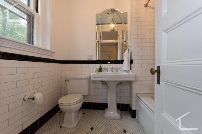 Photo - 16 Garrison Rd