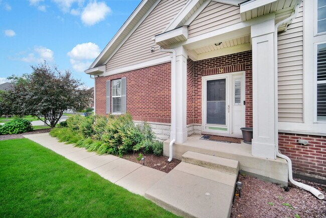 1031 Ravendale Ct