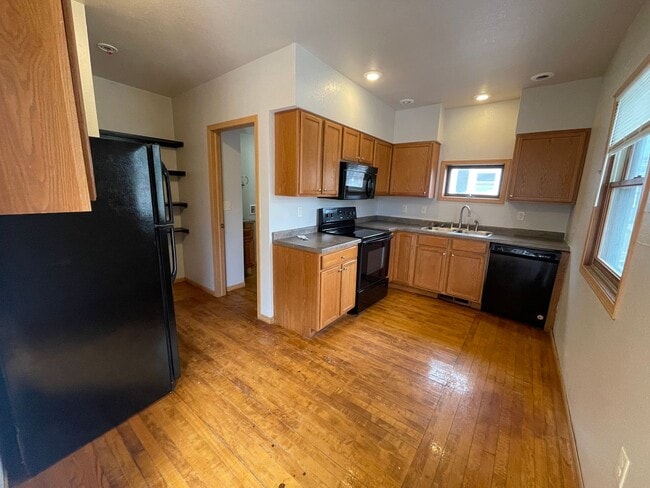 Photo - 1016 4th Ave