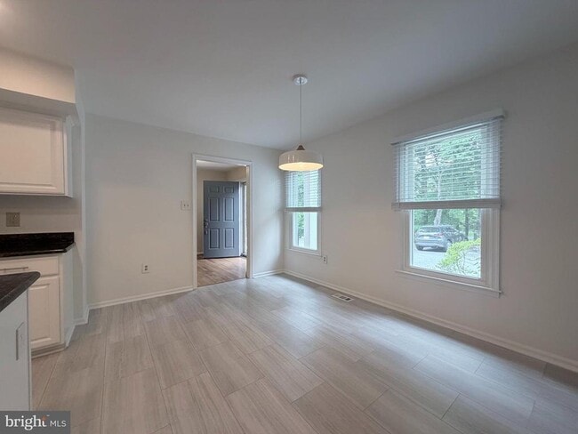 Photo - 7418 Crestberry Ln