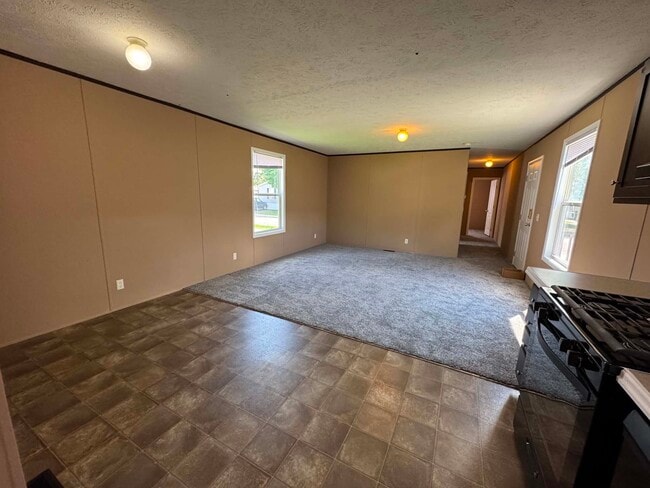 Photo - 48581 Pineview Dr