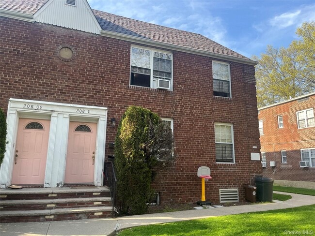 Building Photo - 208-11-208-41 41st Ave Unit 2