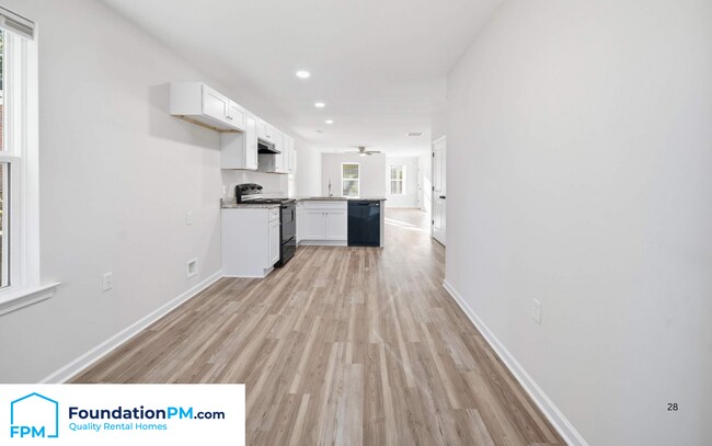 Photo - 201 S Center Dr