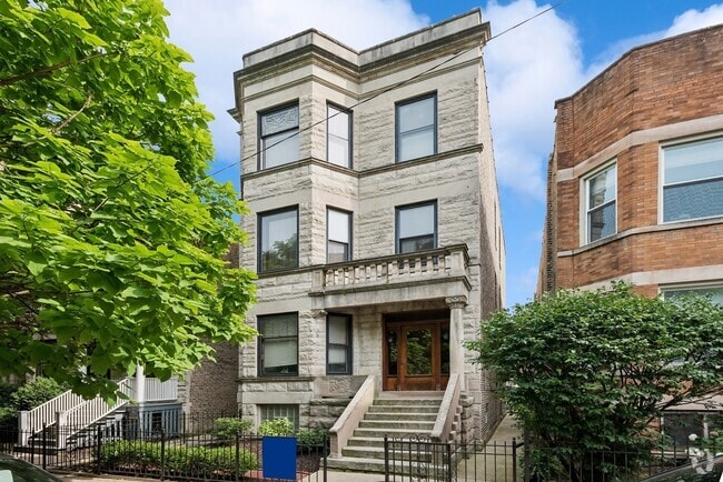 Building Photo - 1045 W Dakin St Rental