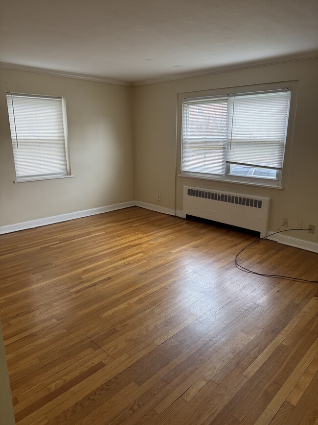 Photo - 877 Farmington Ave Unit 881-102