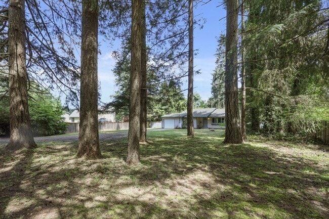 Photo - MOVE IN READY NOW!! 4 bed 1 bath on shy half acre! North Thurston School District