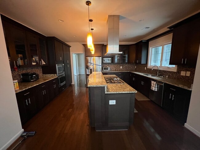 Photo - 7102 Oriole Ave