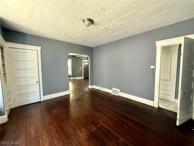 10817 Orville Ave Unidad 1