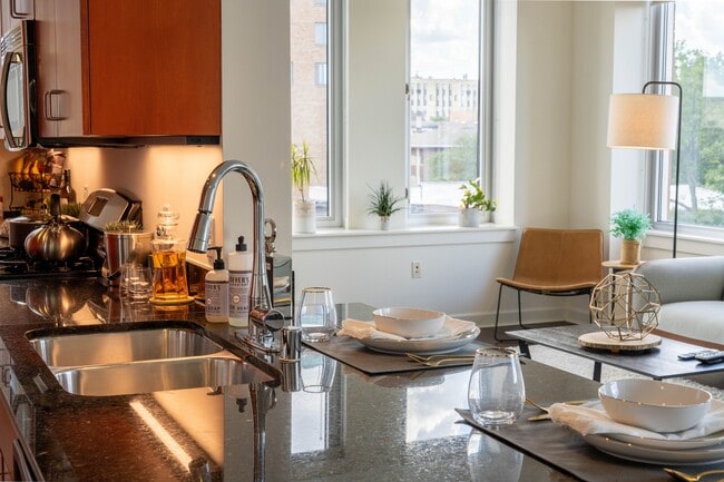 DSC_0325-HDR - Park Lafayette Towers