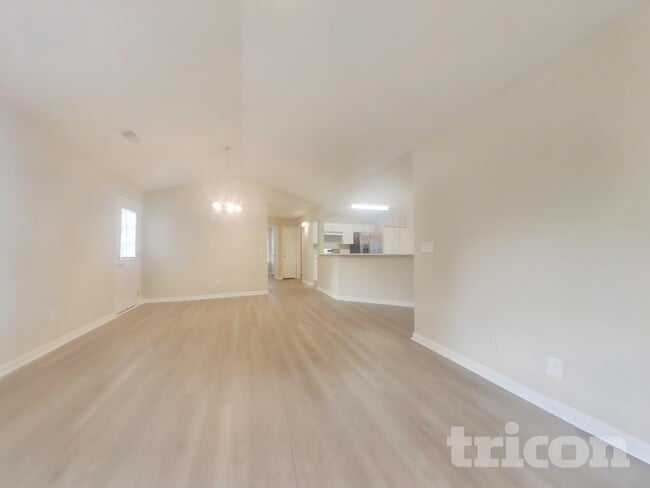 Photo - 3010 Lake Park Ct