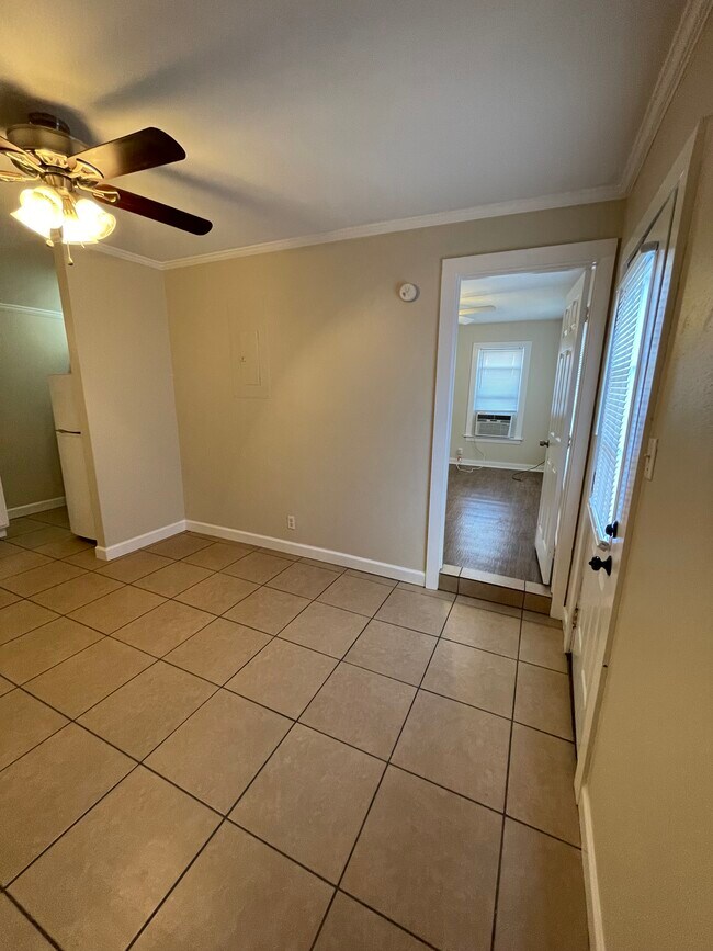 Photo - 301 N Jackson St