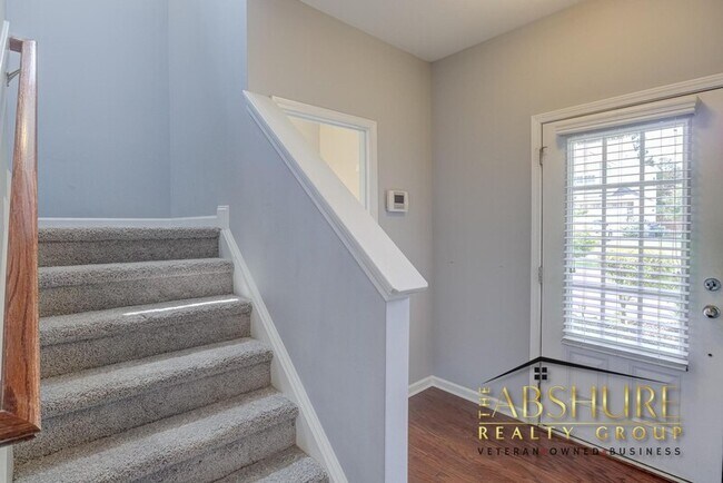 Photo - 535 Smith Ridge Way