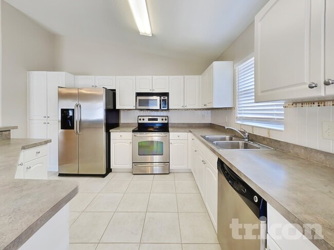 Photo - 2707 95th St E