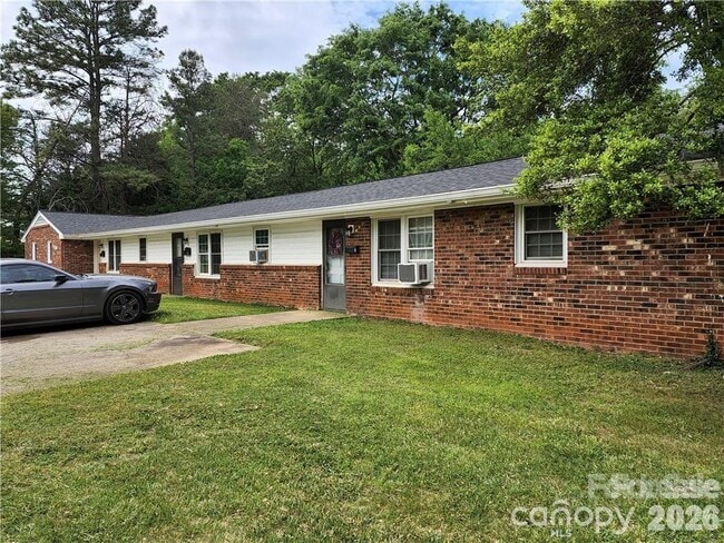 Photo - 151 Crescent Dr