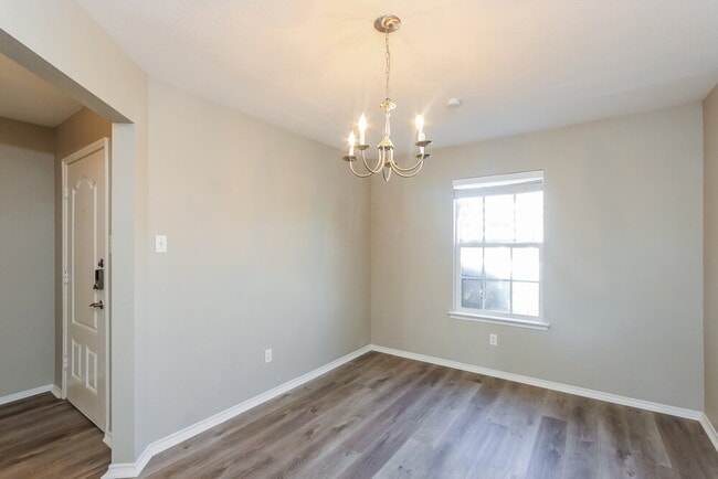 Photo - 714 Nichols Dr