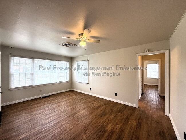3132 NW 50th St