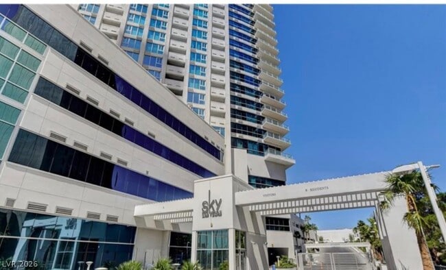 Building Photo - 2700 S Las Vegas Blvd Unit 1904
