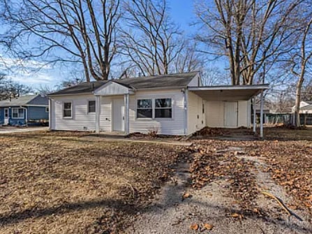 Photo - 1902 Meadow Dr