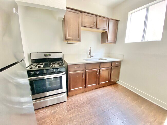 Photo - 4348 Lockwood Ave Unit 21