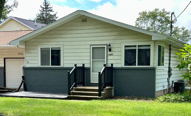 Photo - 1945 Adelpha Ave Townhome