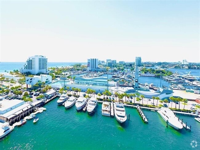 Building Photo - 1 Las Olas Cir Unit 712 Rental