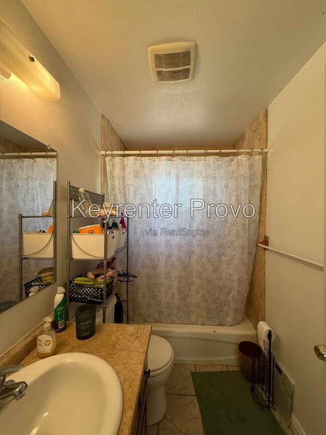 Photo - 149 N 1100 W St