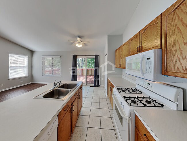 Photo - 3131 Melbourne Ln