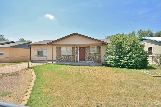 Building Photo - Spacious 3 Bed Home ! Cameo School District!