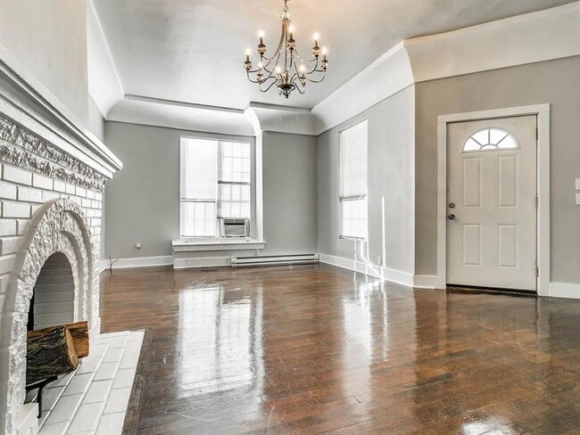 Building Photo - 1740 NW 11th St Unit B