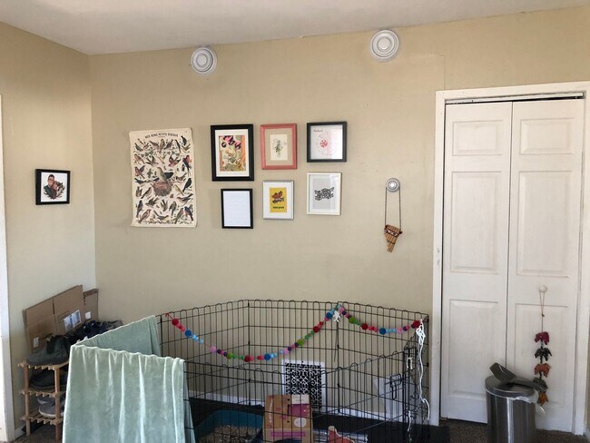 Photo - AVAILABLE JUNE - 2 BED 1 BATH Unit #2