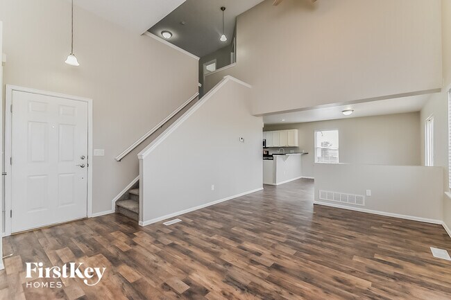 942 Square Dance Ln