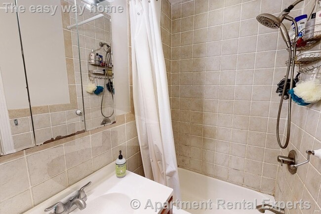 Photo - 27 Portsmouth St Unit #2