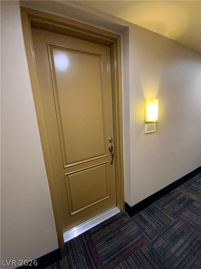 Photo - 63 E Agate Ave Unidad 301