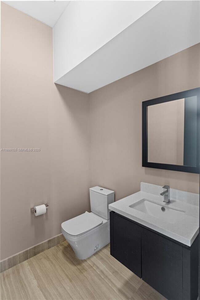 Photo - 8415 NW 34th St