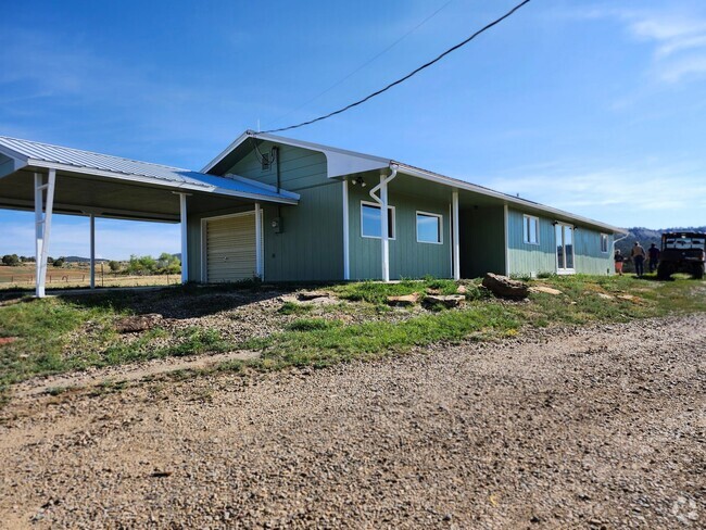 Building Photo - Mancos 2 bedroom on acreage Rental