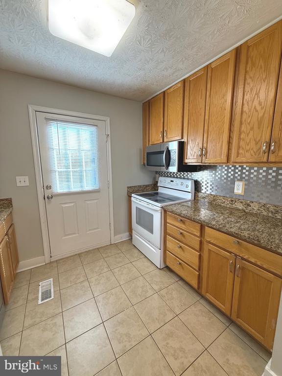 Photo - 17141 Gail Dr Casa